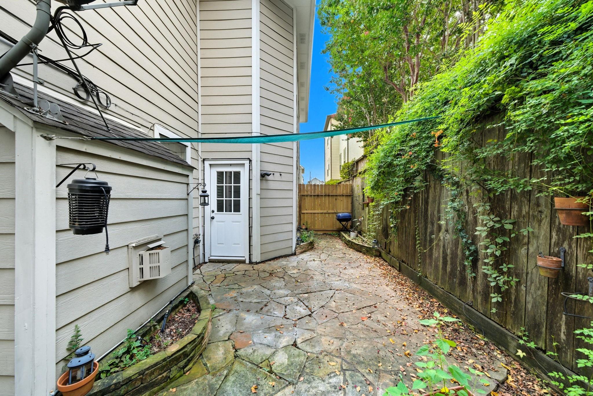 2623 Shady Acres Court