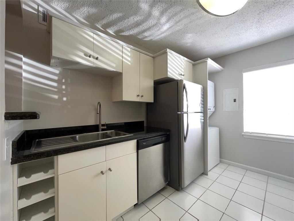 1502 Heights Boulevard # 7