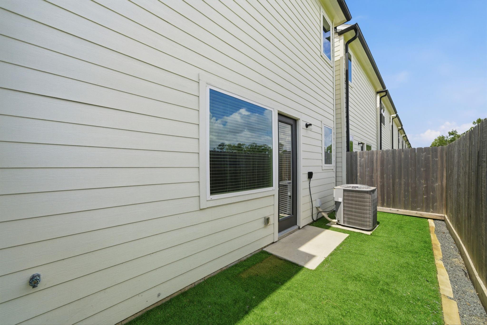 5906 Jasper Jones Way