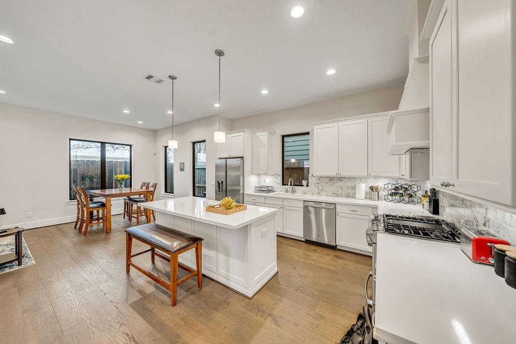 3510 Huntsford Drive