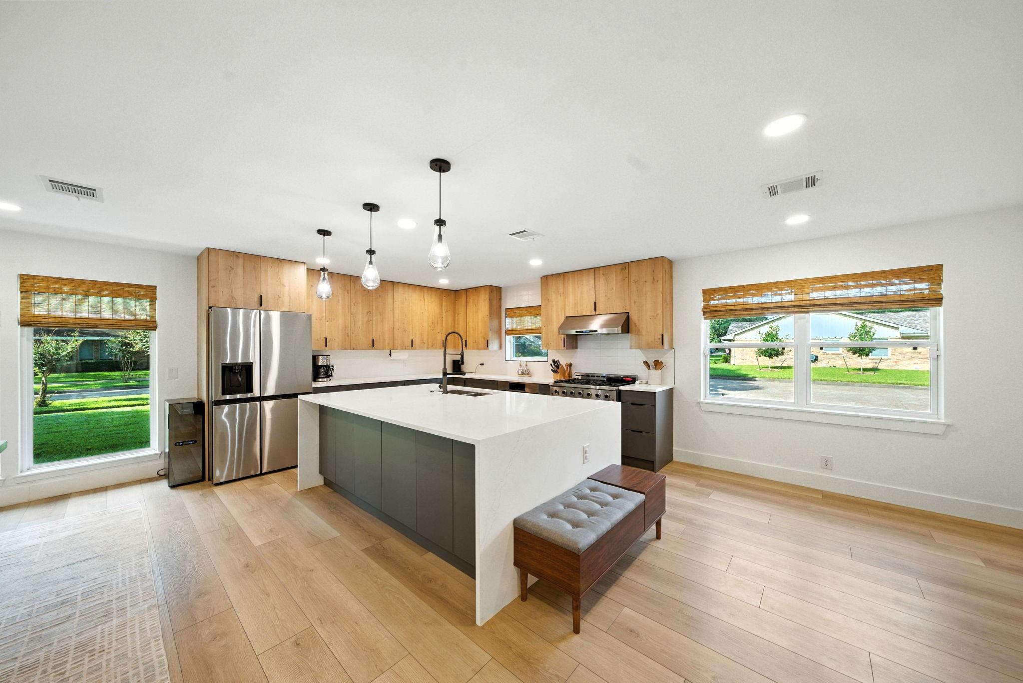 5438 Grape Street