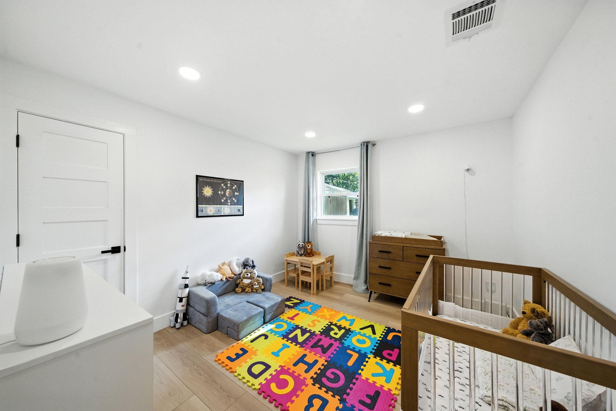 5438 Grape Street