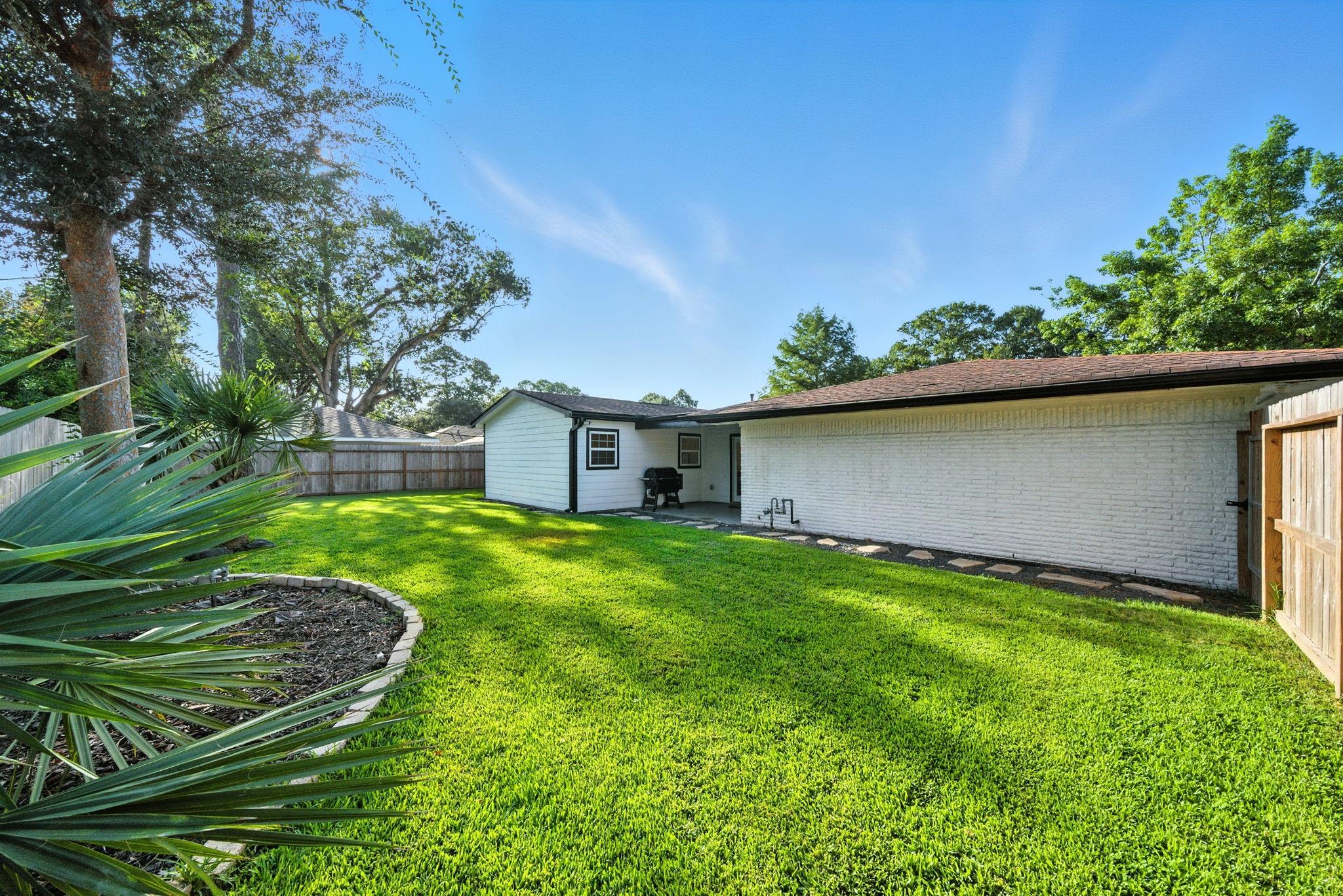 5438 Grape Street
