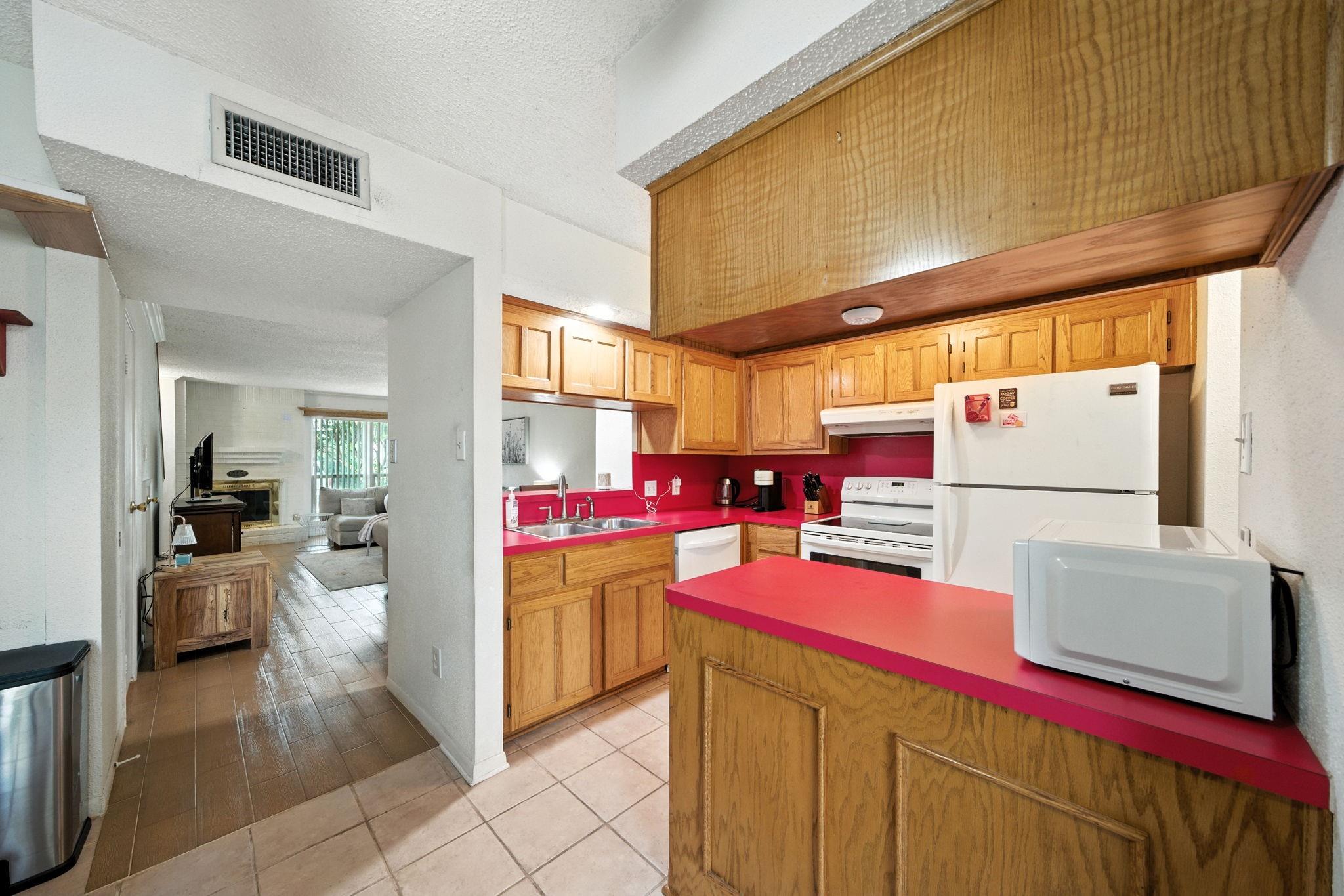 3919 Fairmont Parkway # 115