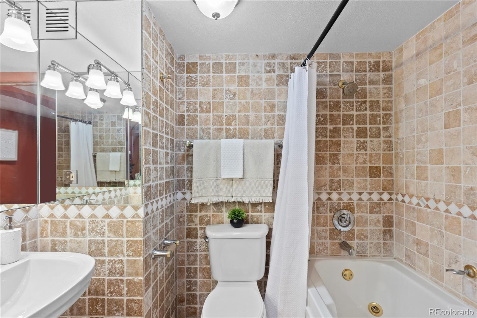 1020 15th Street Unit: 36I