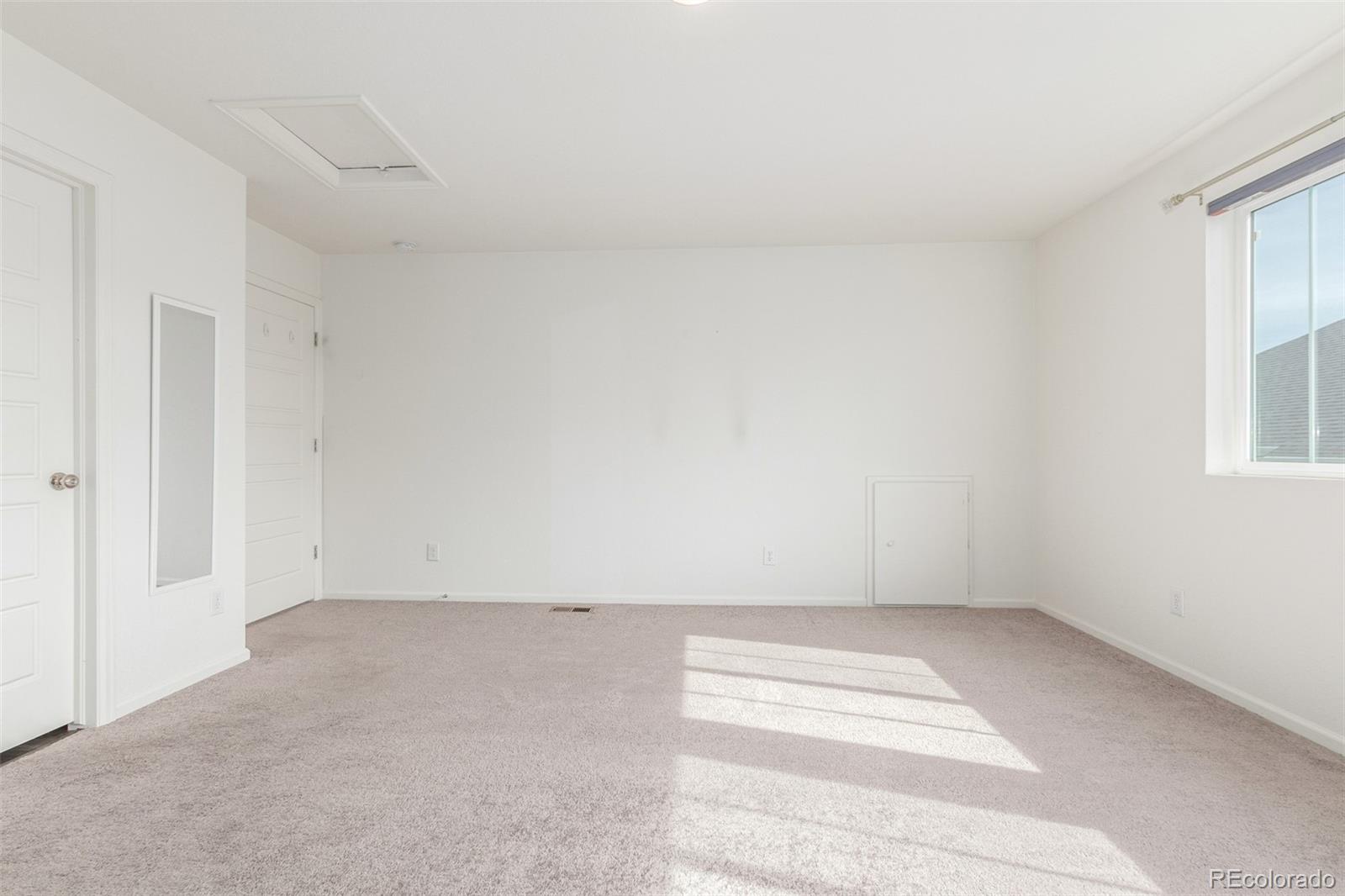 18667 E 54th Place