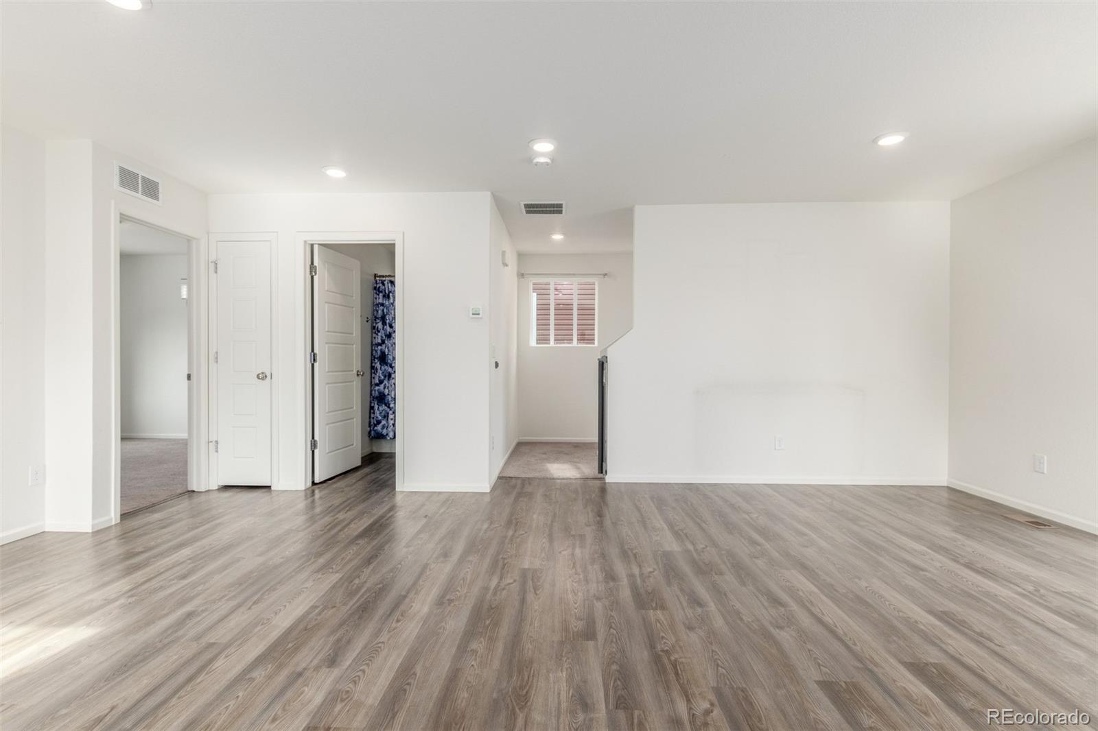18667 E 54th Place