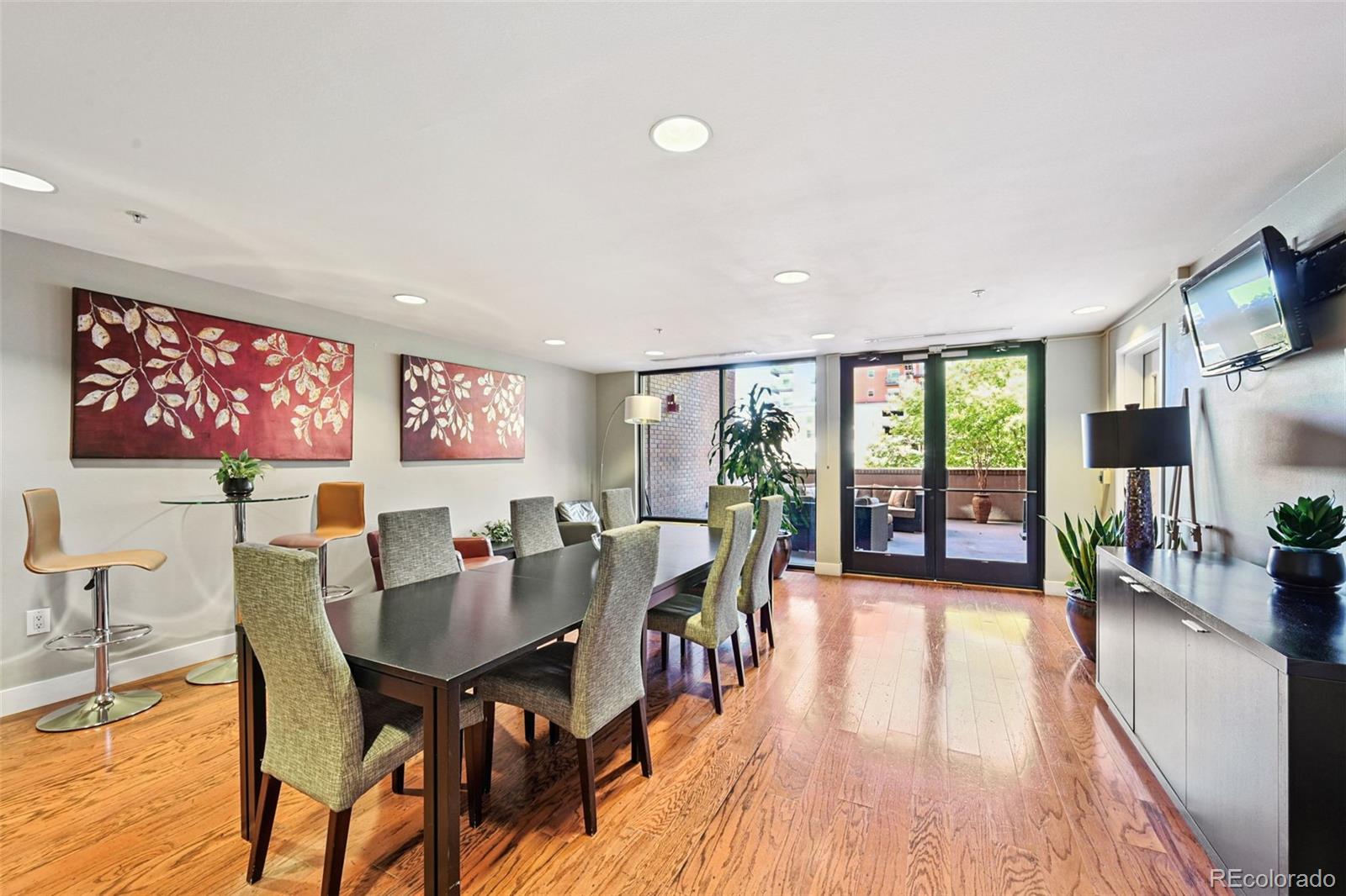 1975 N Grant Street Unit: 404