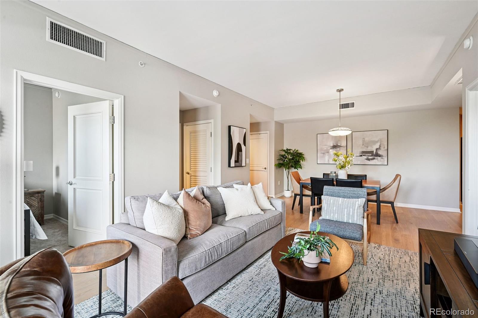 1975 N Grant Street Unit: 404