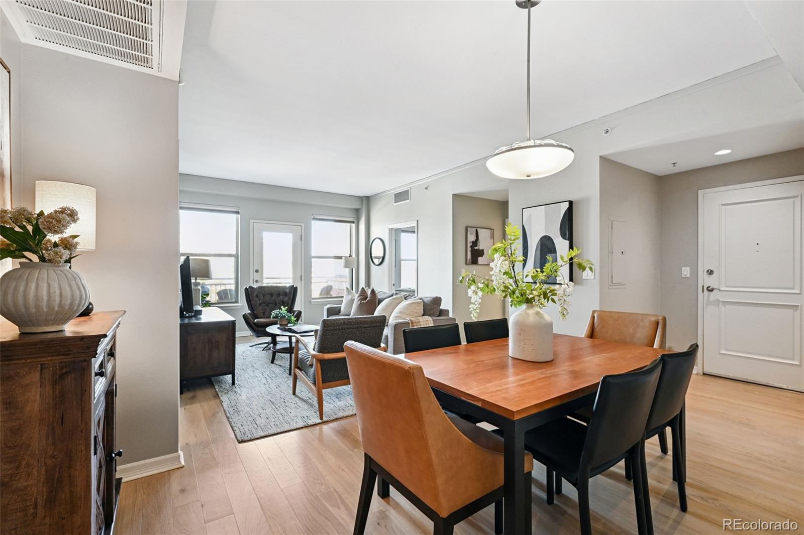 1975 N Grant Street Unit: 404