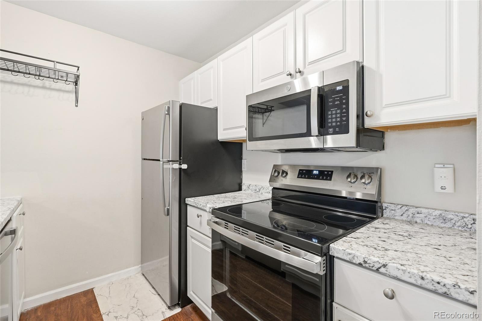 532 Oakwood Drive Unit: D105