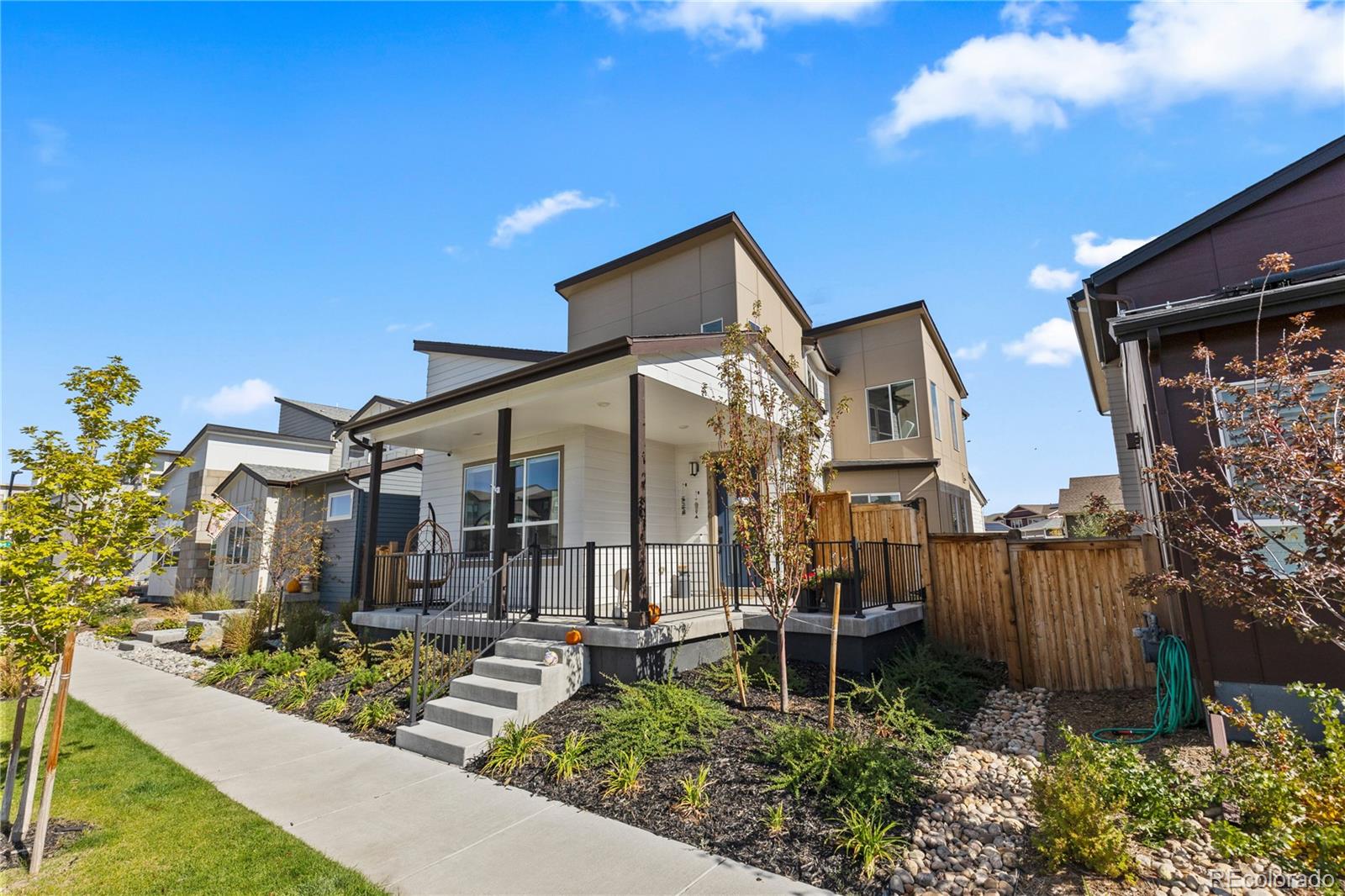 6246 N Elmira Court