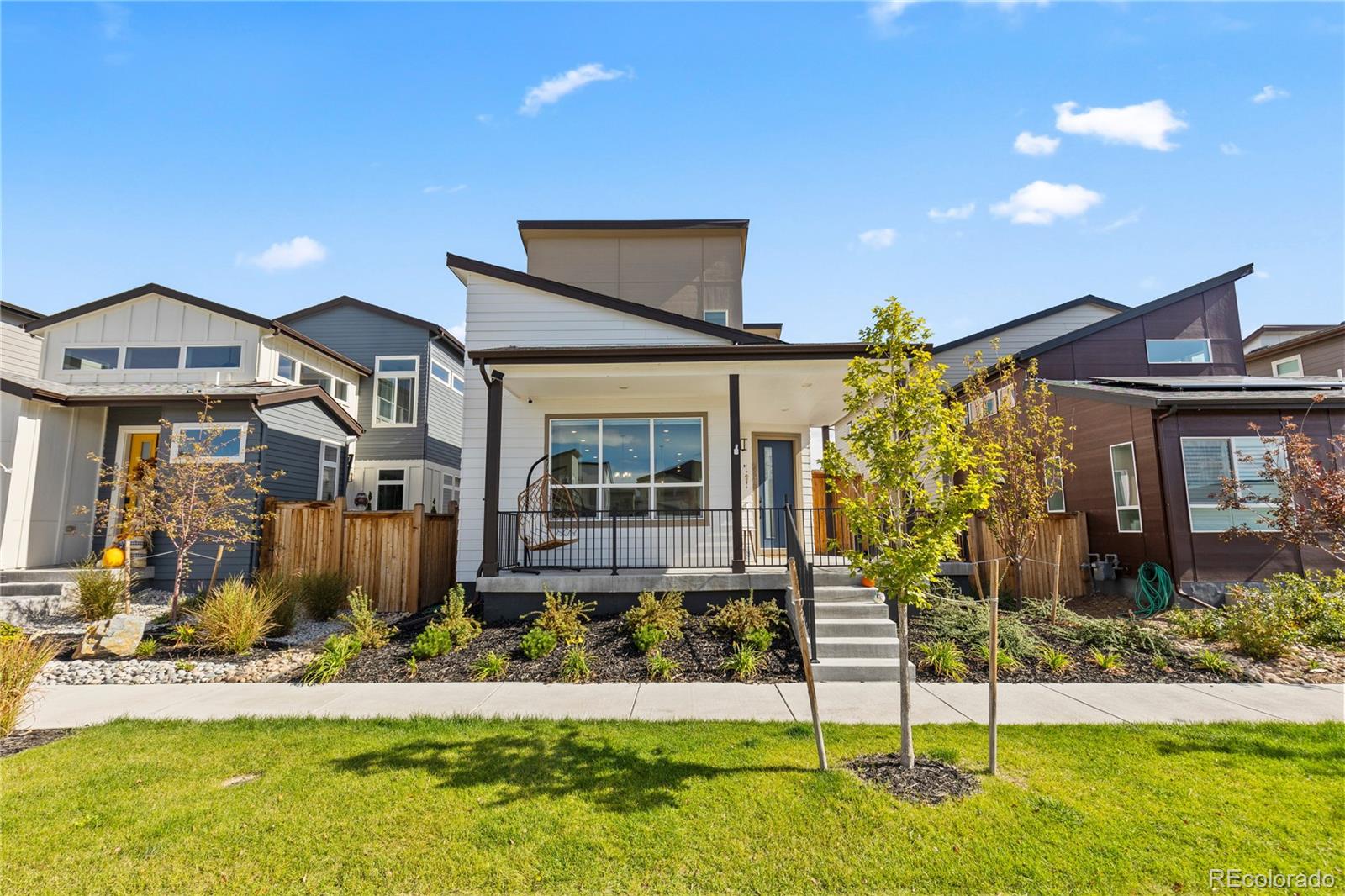 6246 N Elmira Court