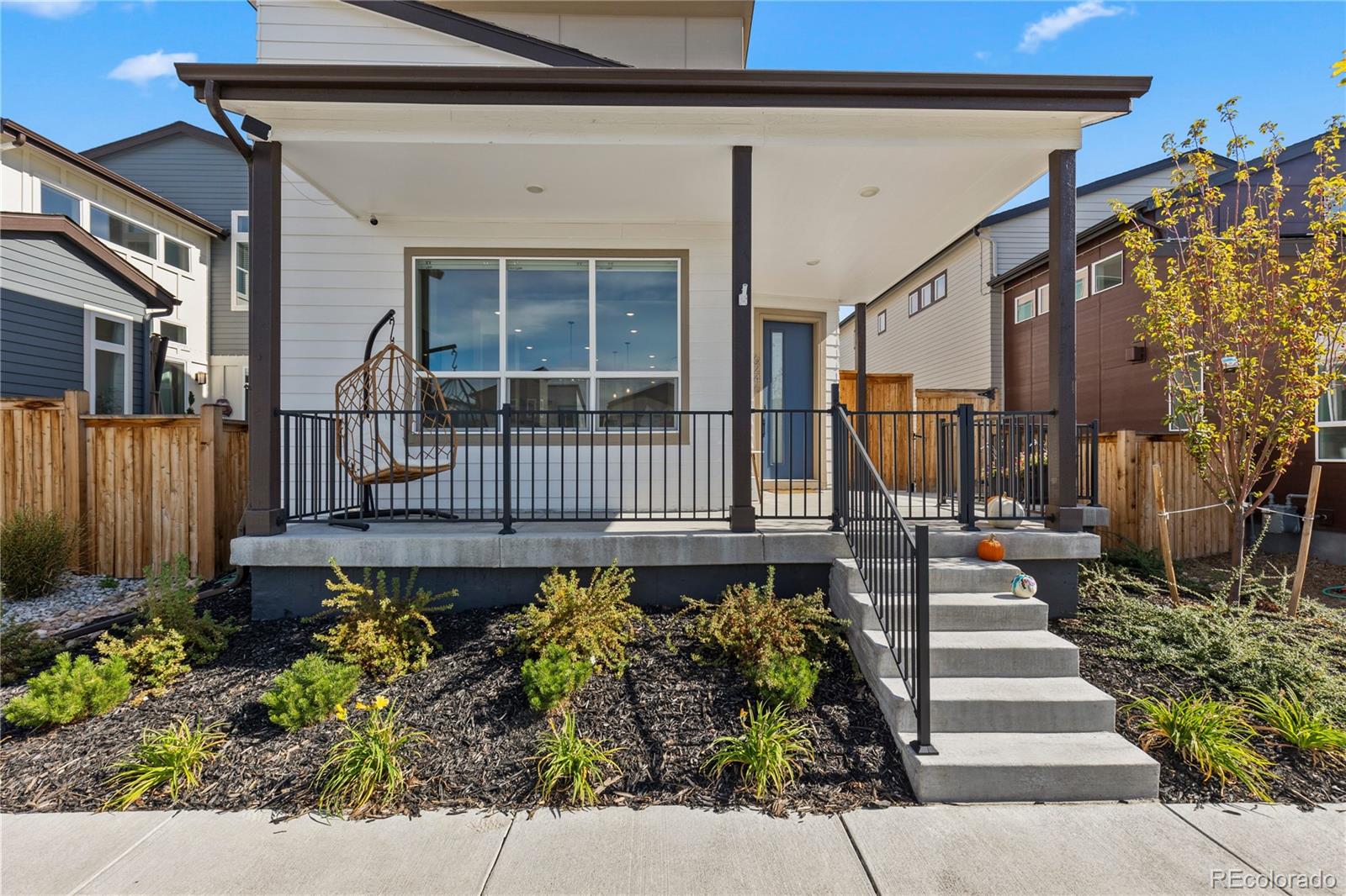 6246 N Elmira Court