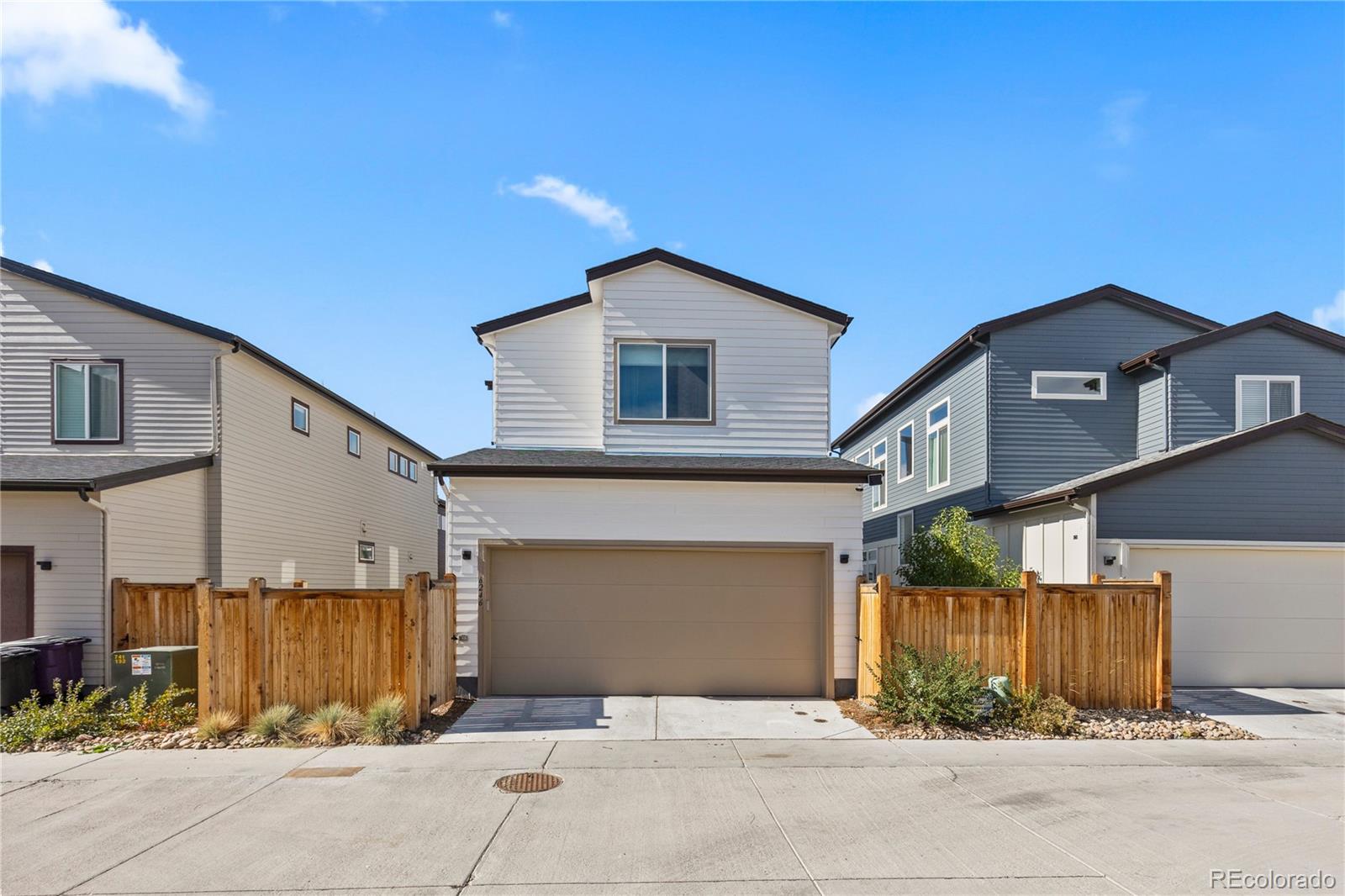 6246 N Elmira Court