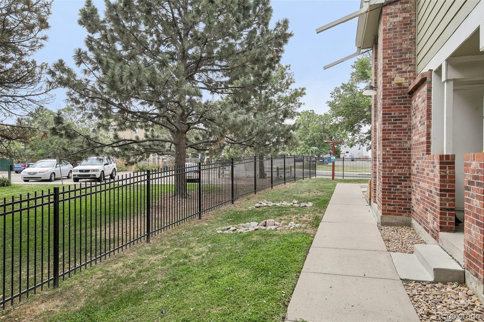 982 S Dearborn Way Unit: 18