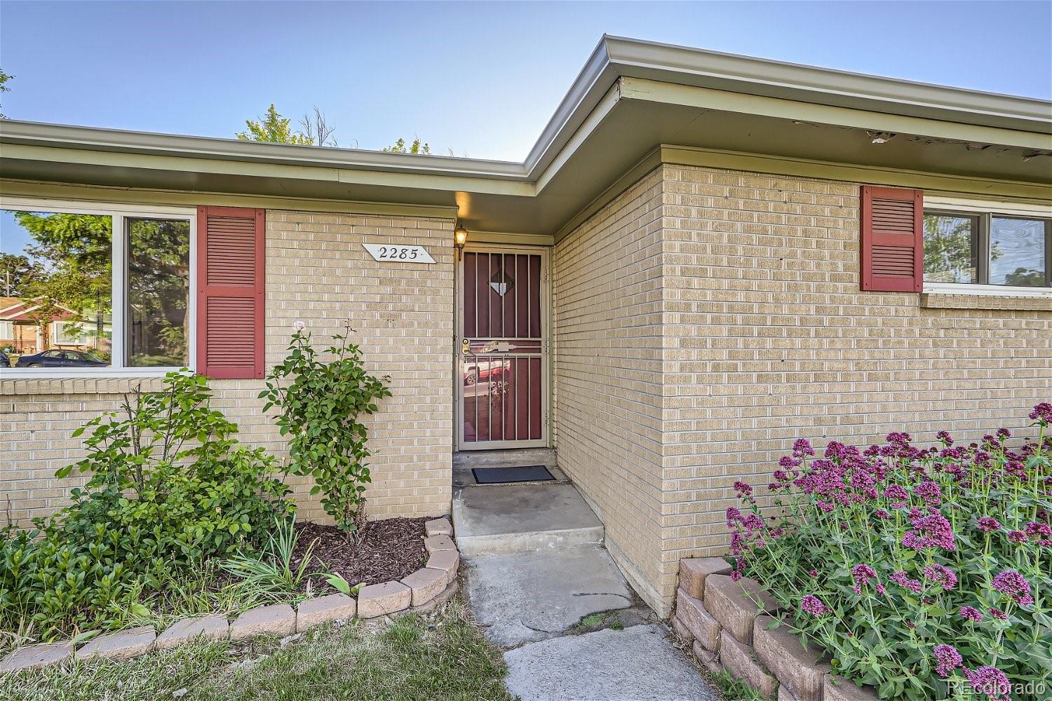 2285 Iola Street