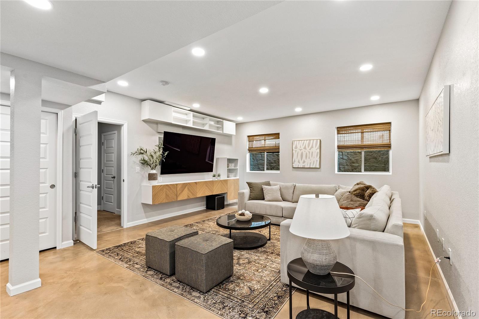 17690 W 95th Place