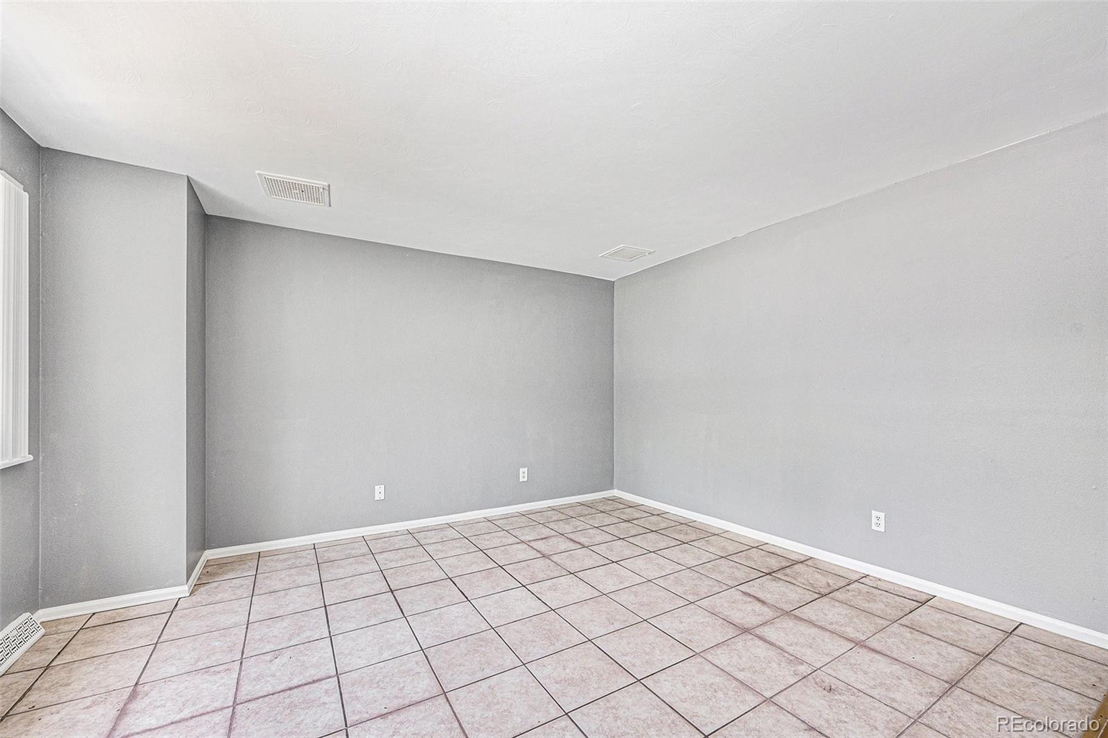 12154 E Virginia Drive