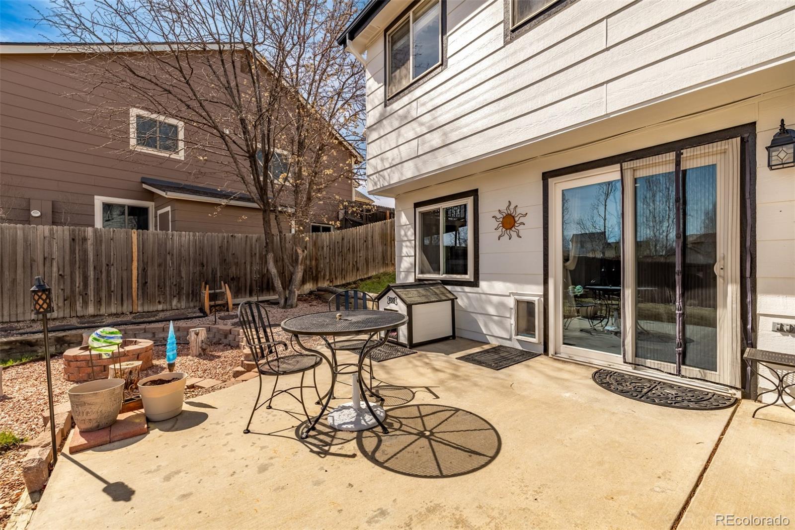2083 E 97th Place