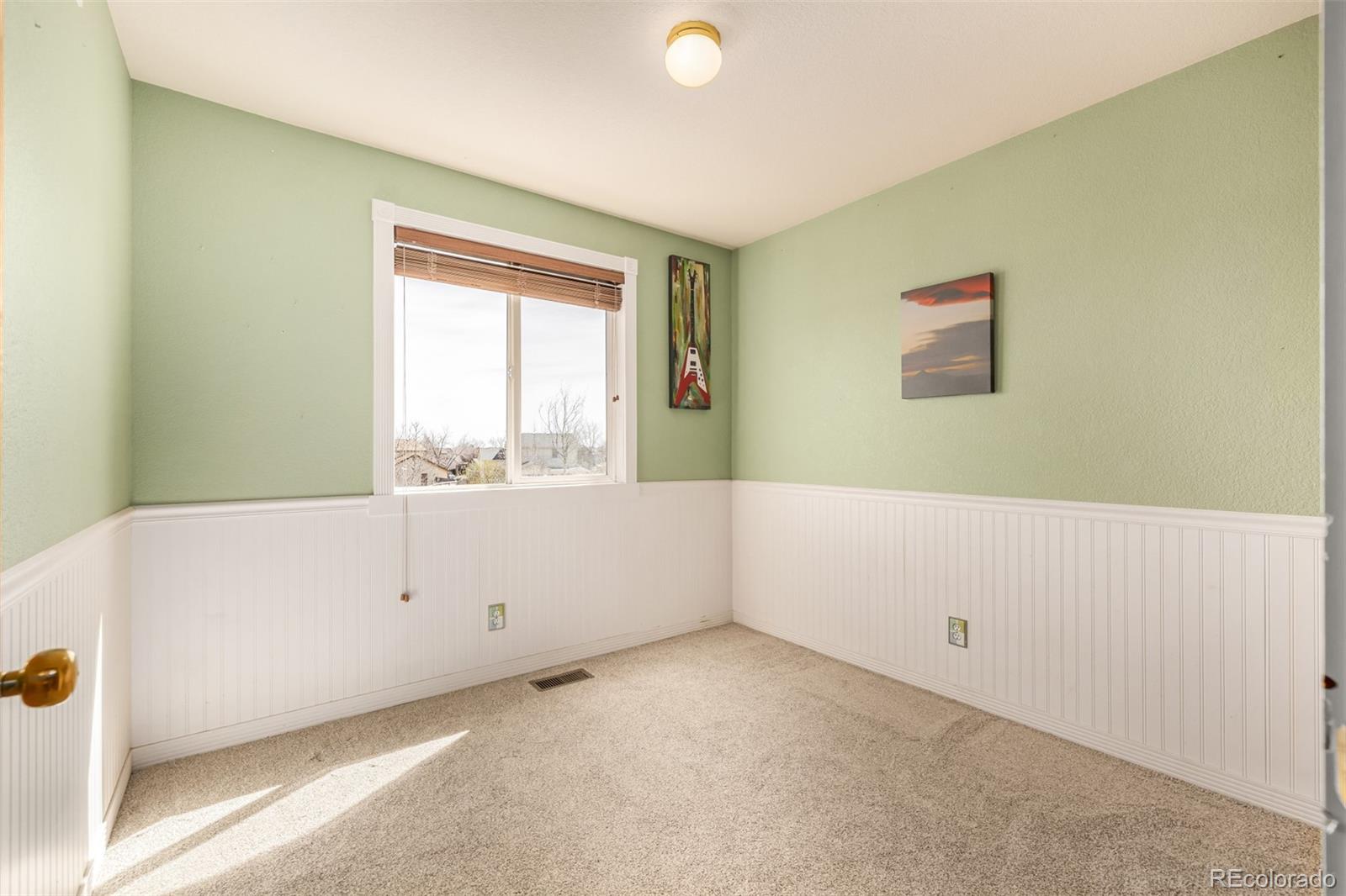 2083 E 97th Place