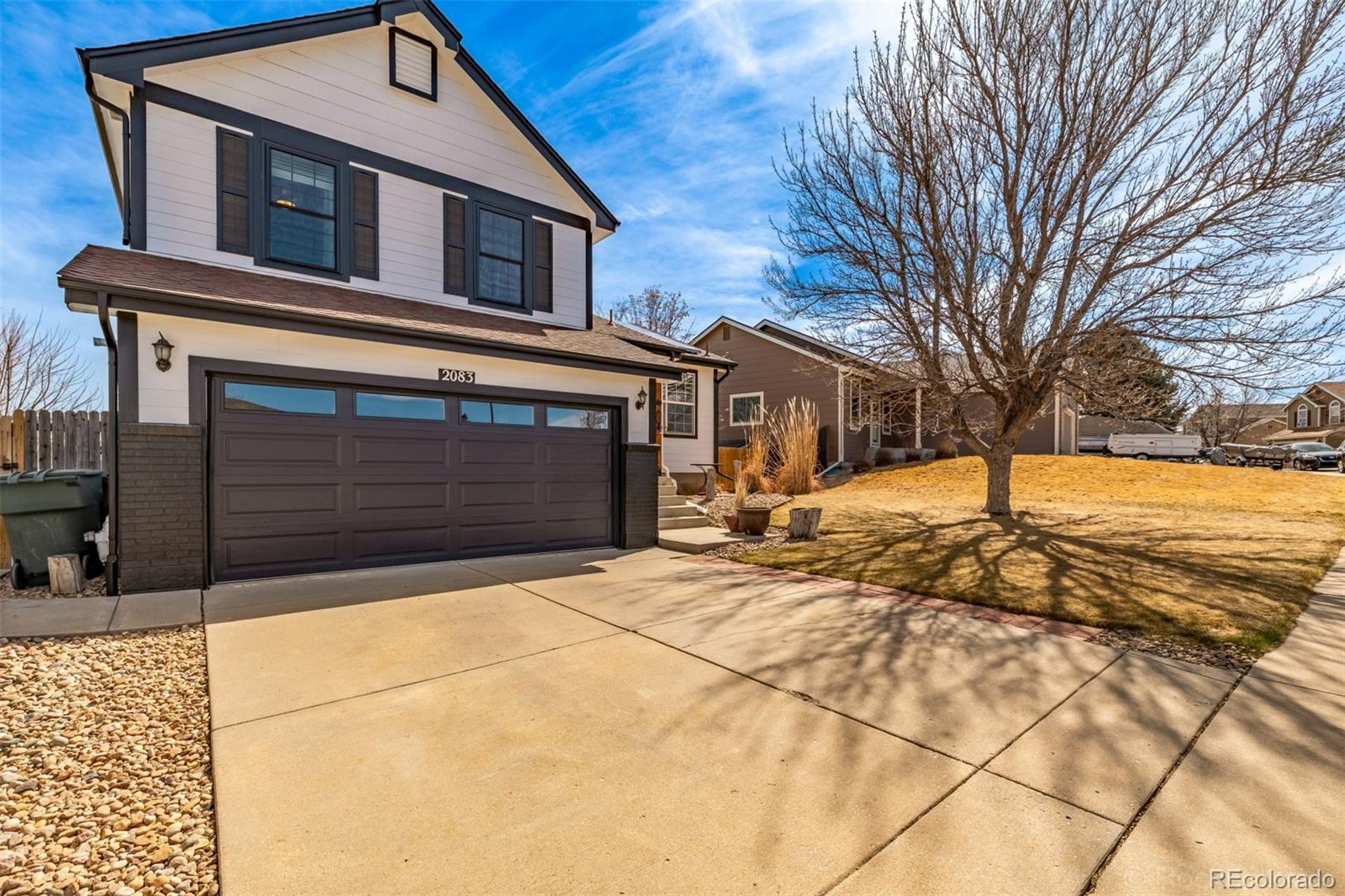 2083 E 97th Place