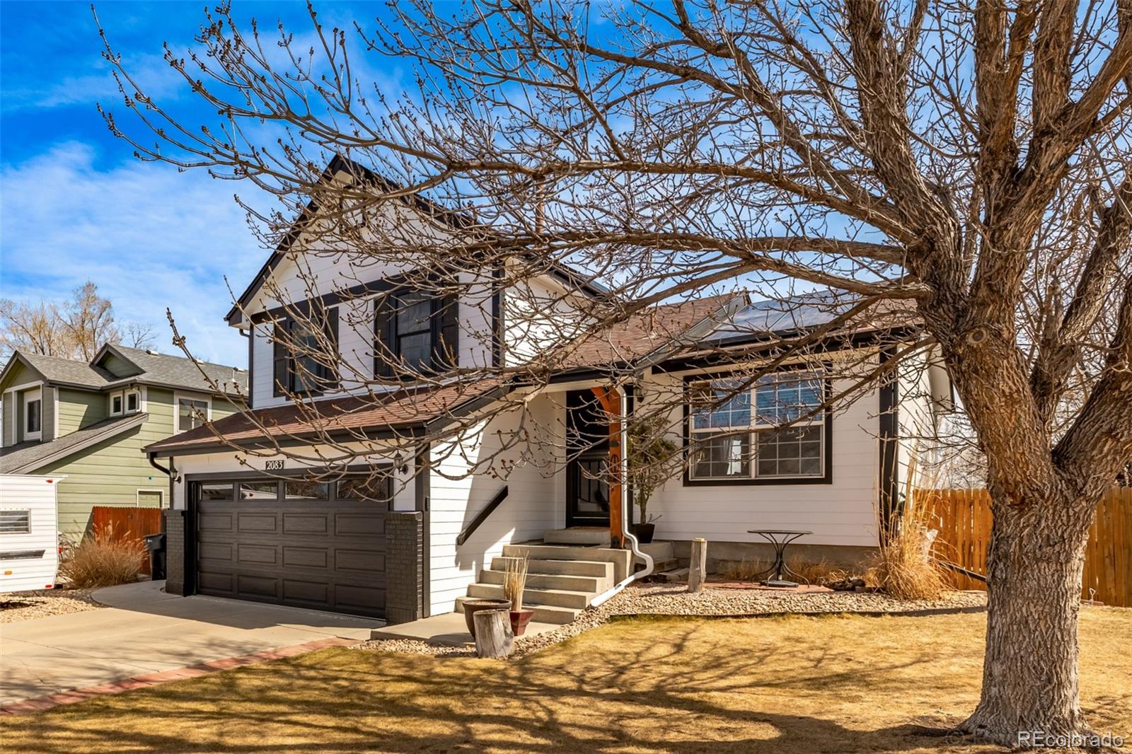 2083 E 97th Place