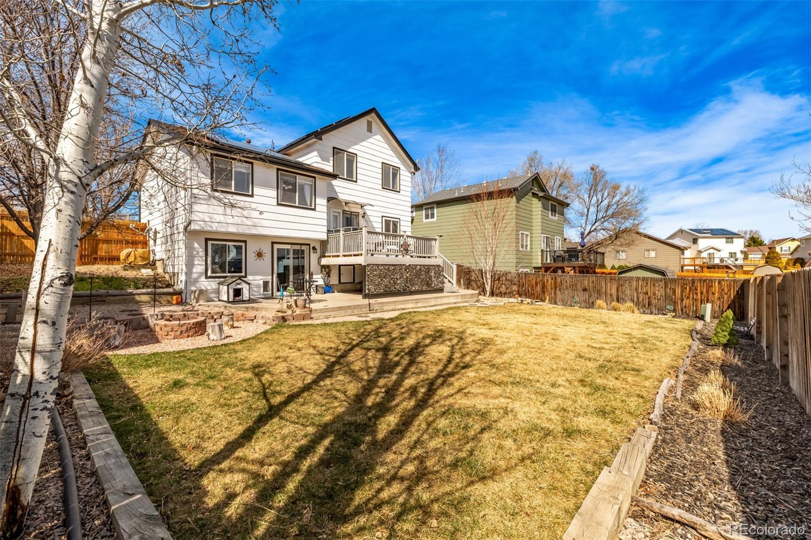 2083 E 97th Place