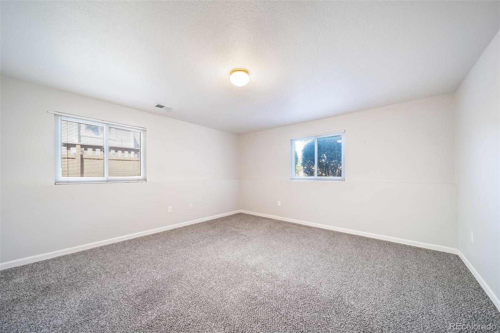 5073 Goshawk Court