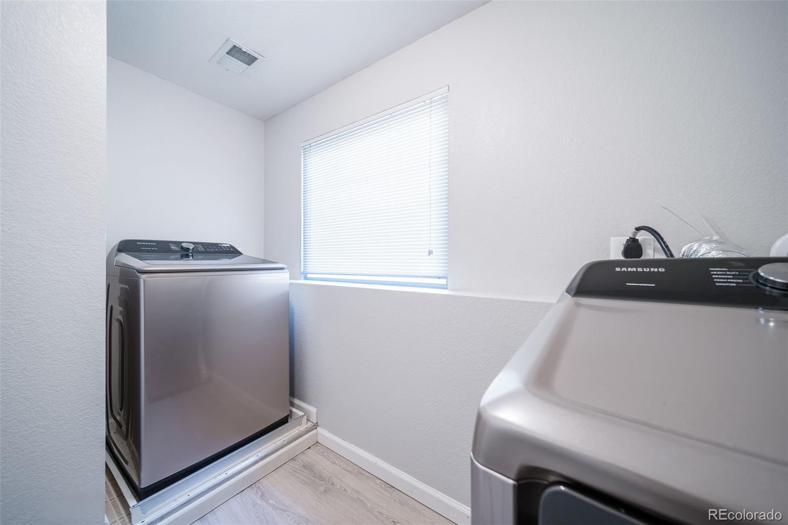 5073 Goshawk Court