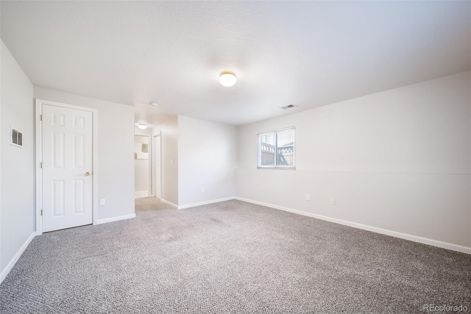 5073 Goshawk Court