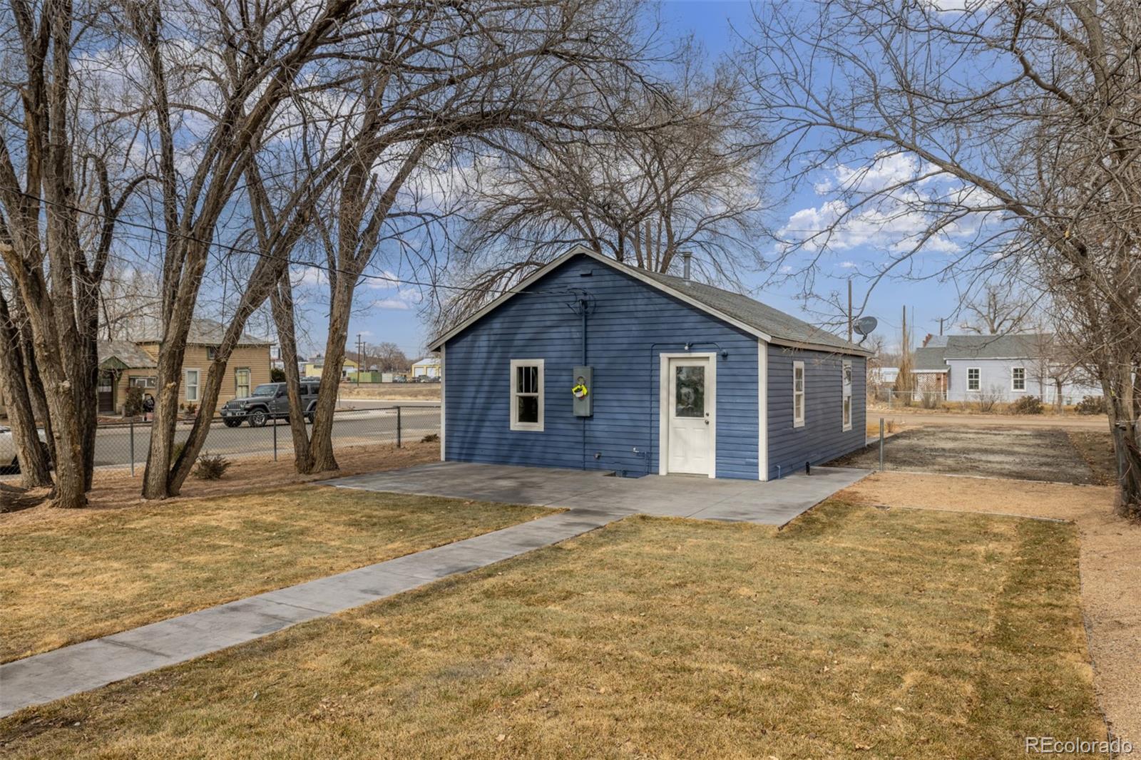 910 40th Street