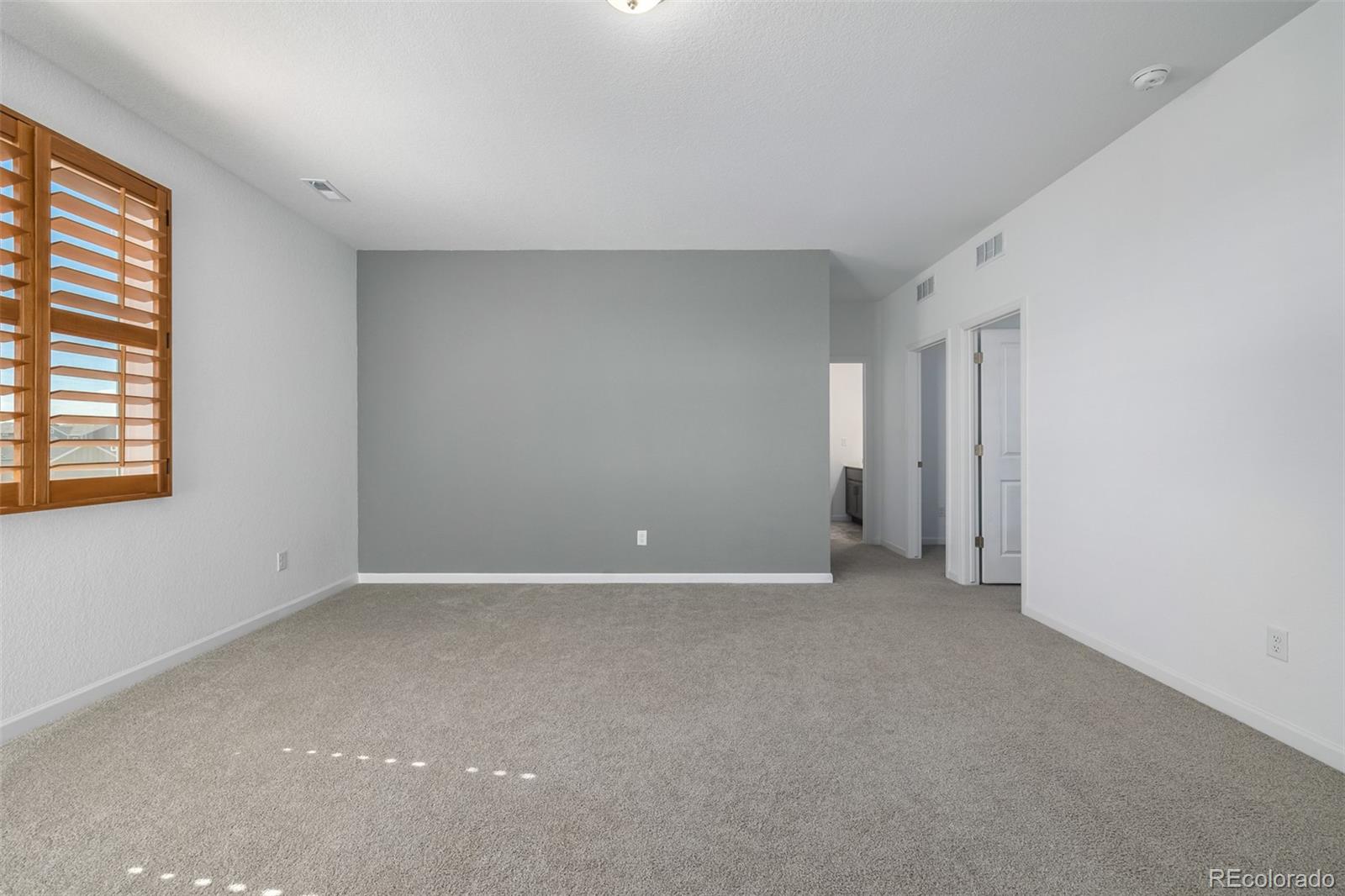 3015 Pershing Street