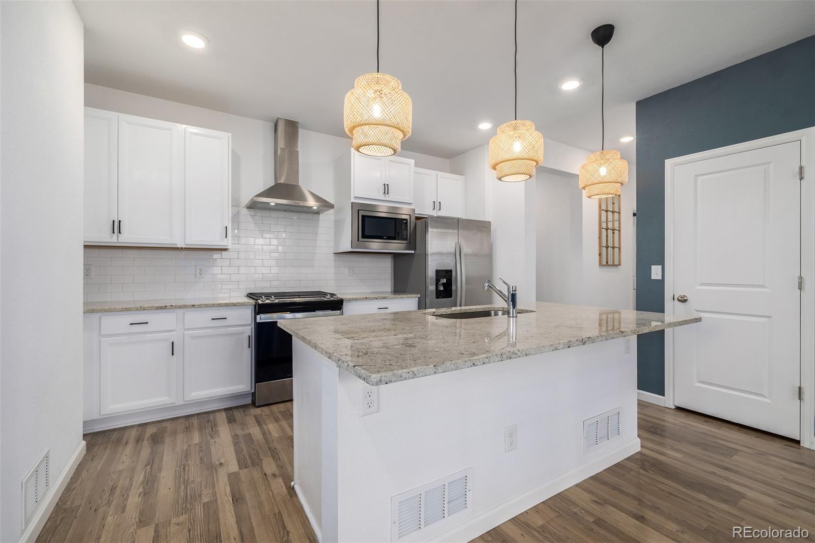 3015 Pershing Street