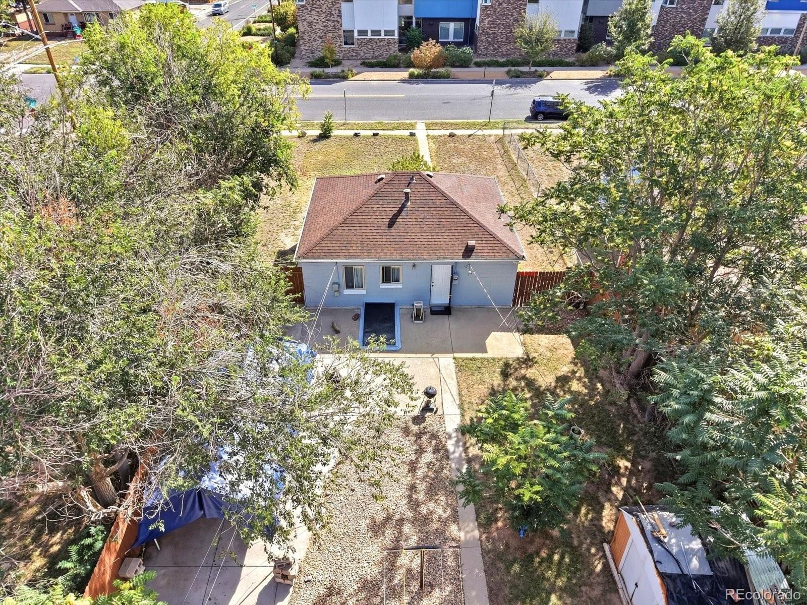 3445 Dahlia Street