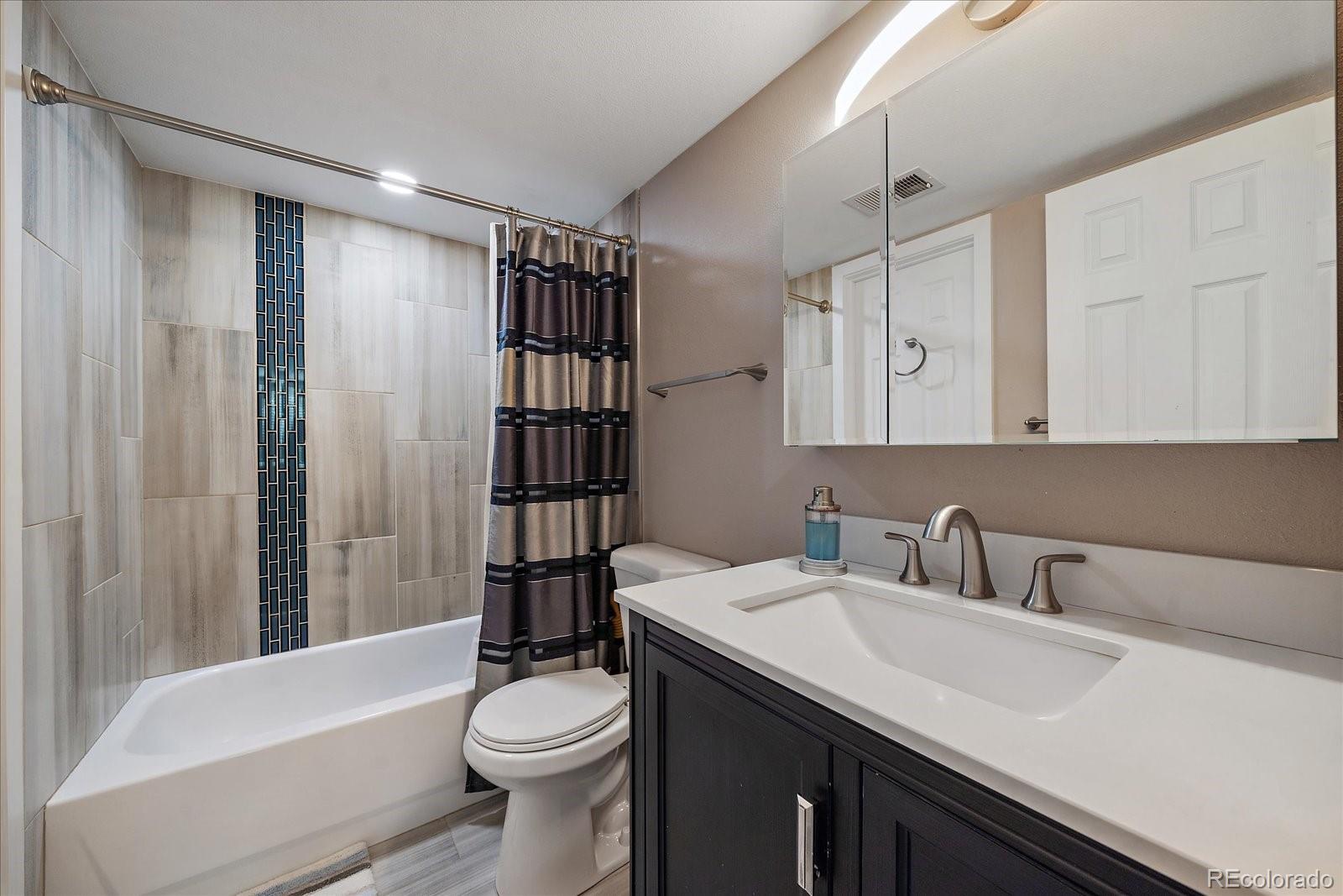 12512 E Cornell Avenue Unit: 102