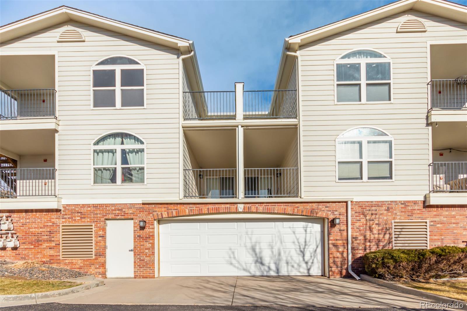 1670 S Deframe Street Unit: C1
