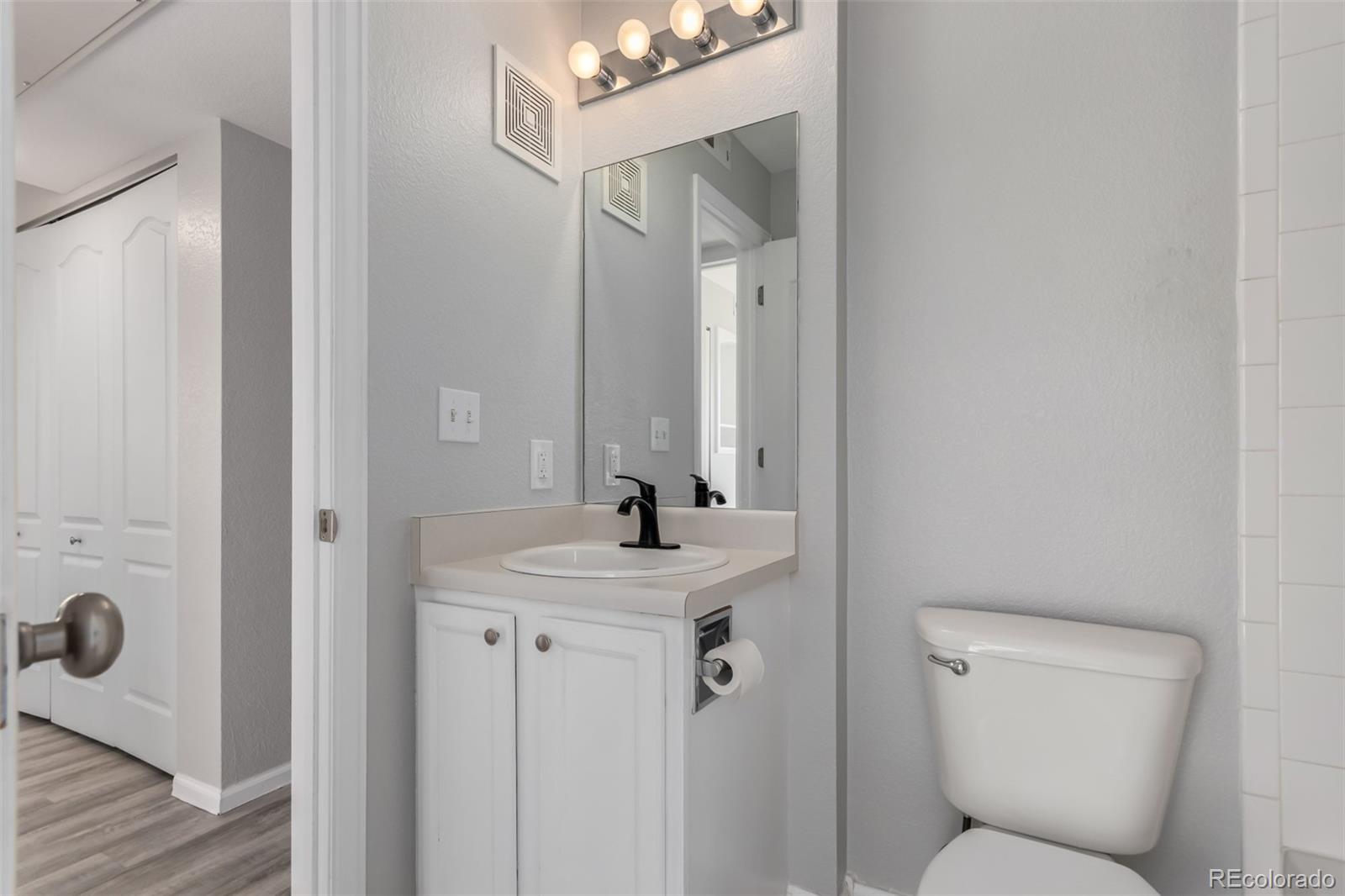 1670 S Deframe Street Unit: C1