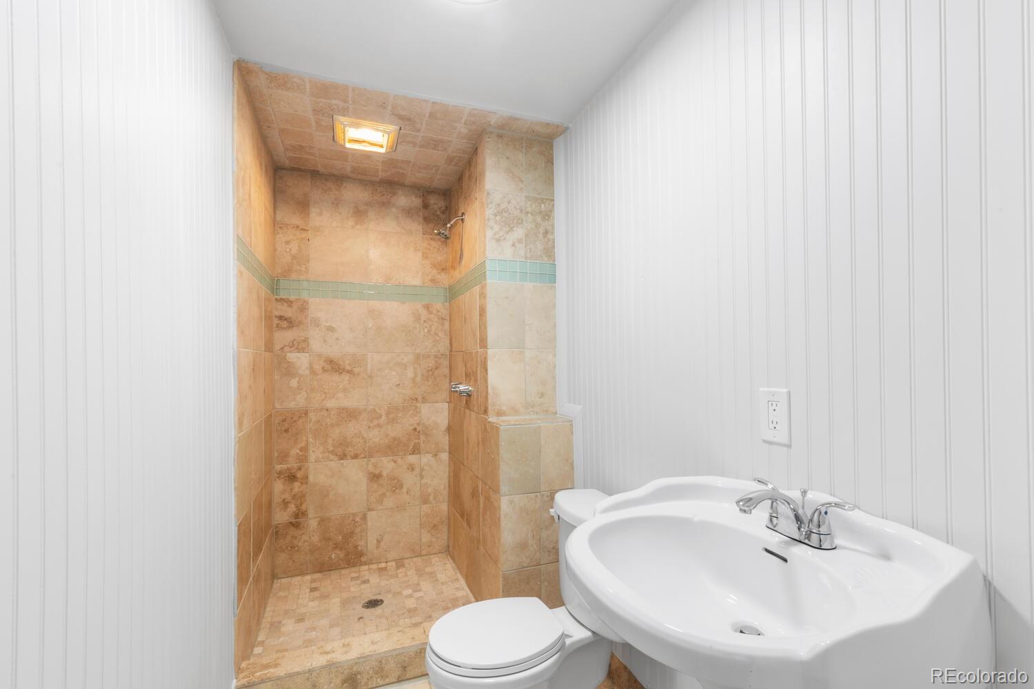 11814 W 71st Place