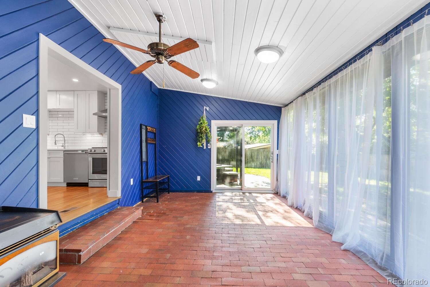 11814 W 71st Place