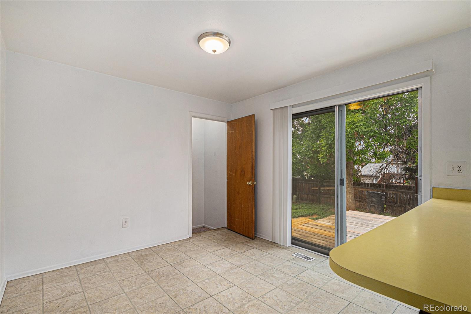 2832 S Mobile Street