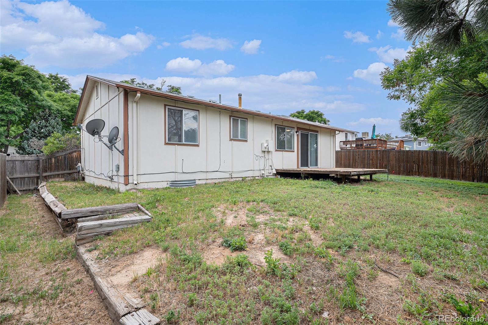 2832 S Mobile Street