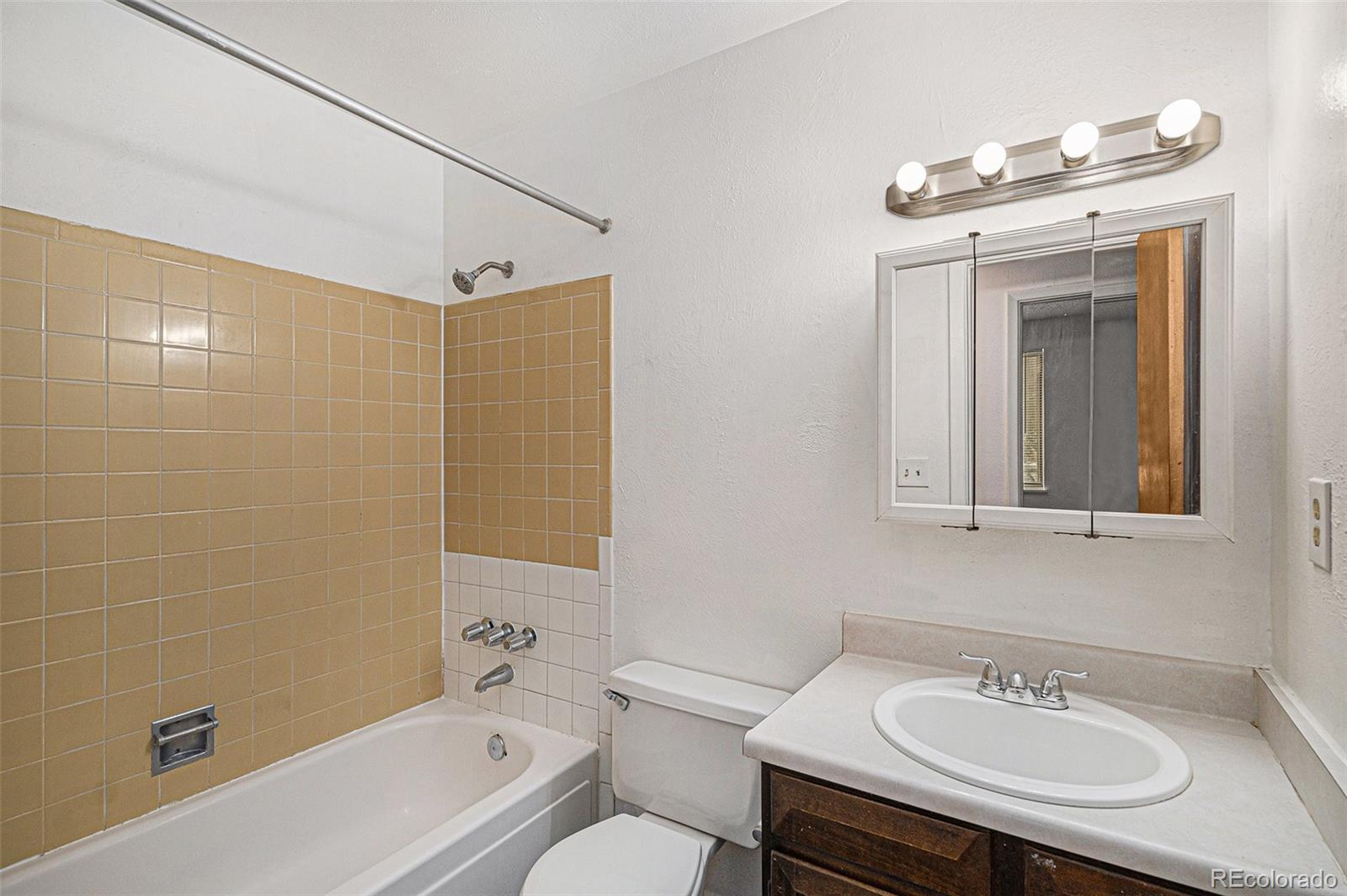 2832 S Mobile Street