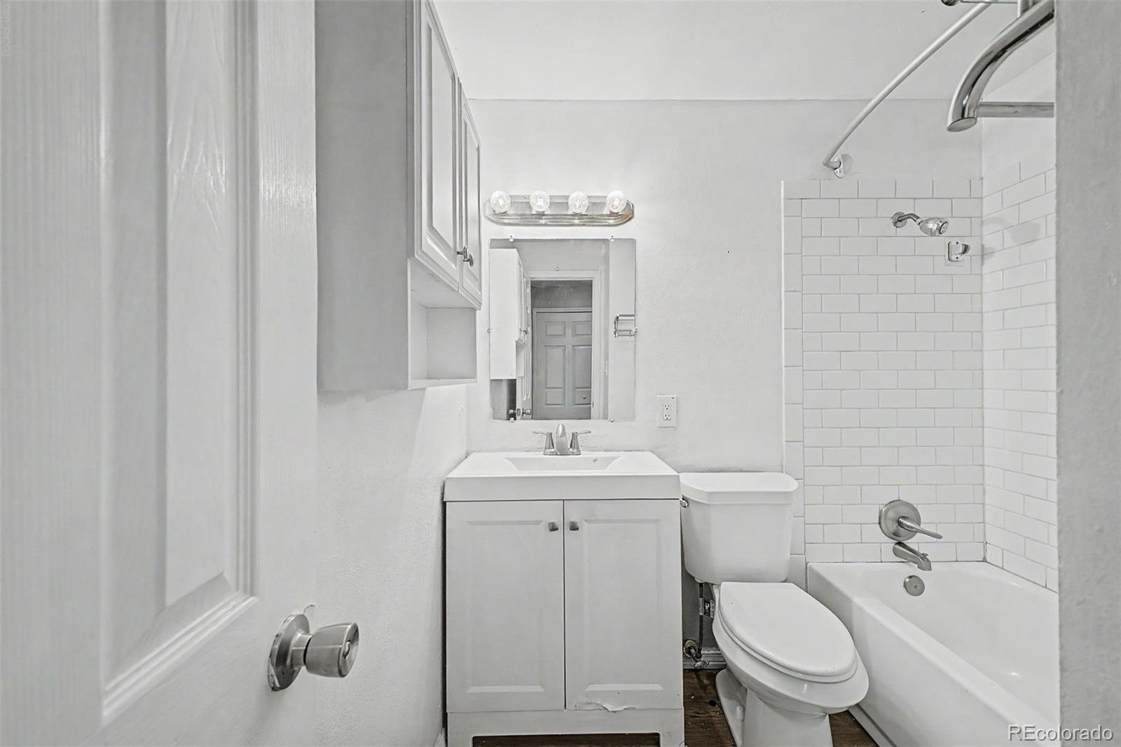 1182 S Eagle Circle Unit: B
