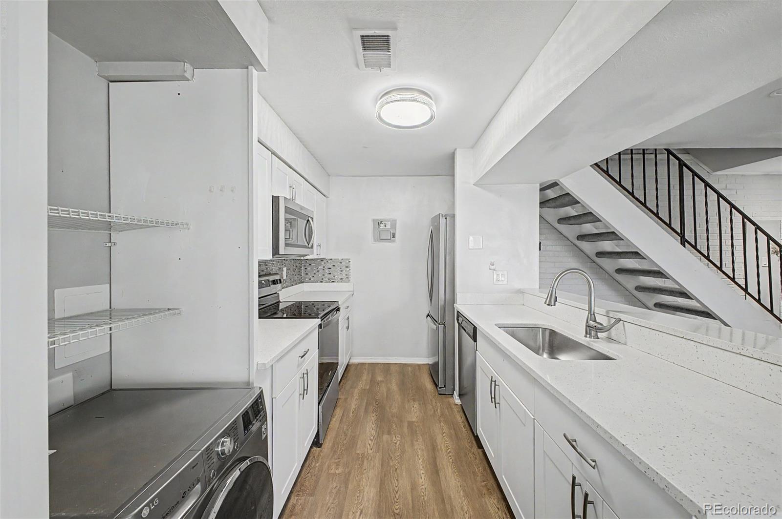 1182 S Eagle Circle Unit: B