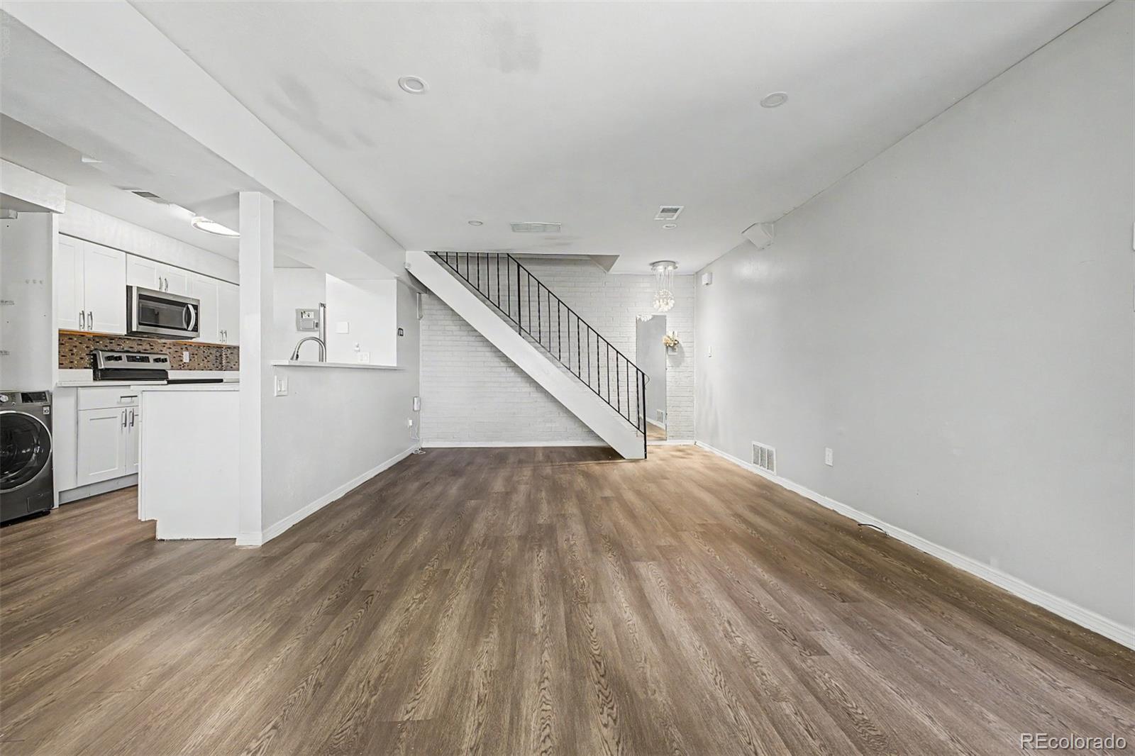 1182 S Eagle Circle Unit: B