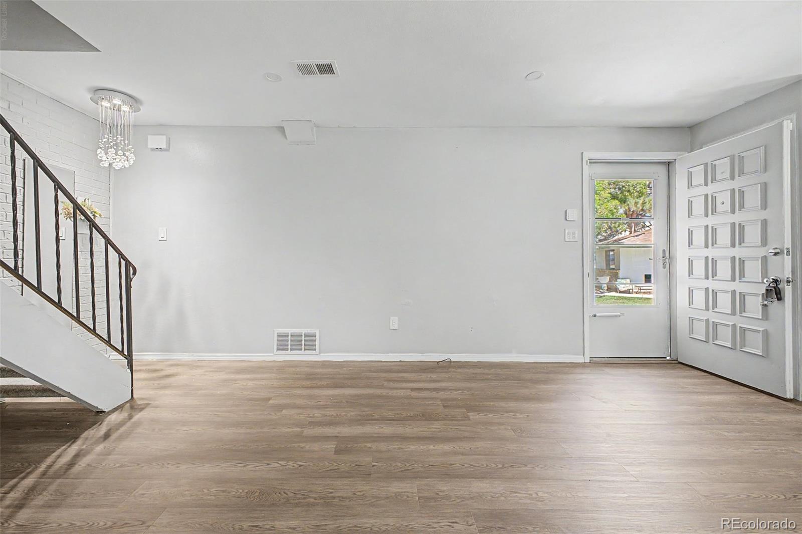 1182 S Eagle Circle Unit: B