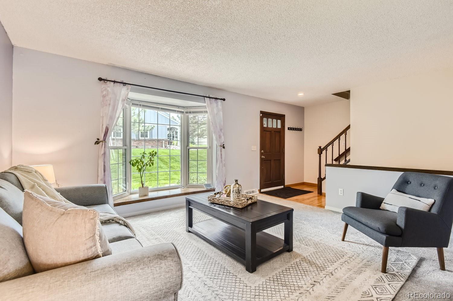 2433 E Fremont Court