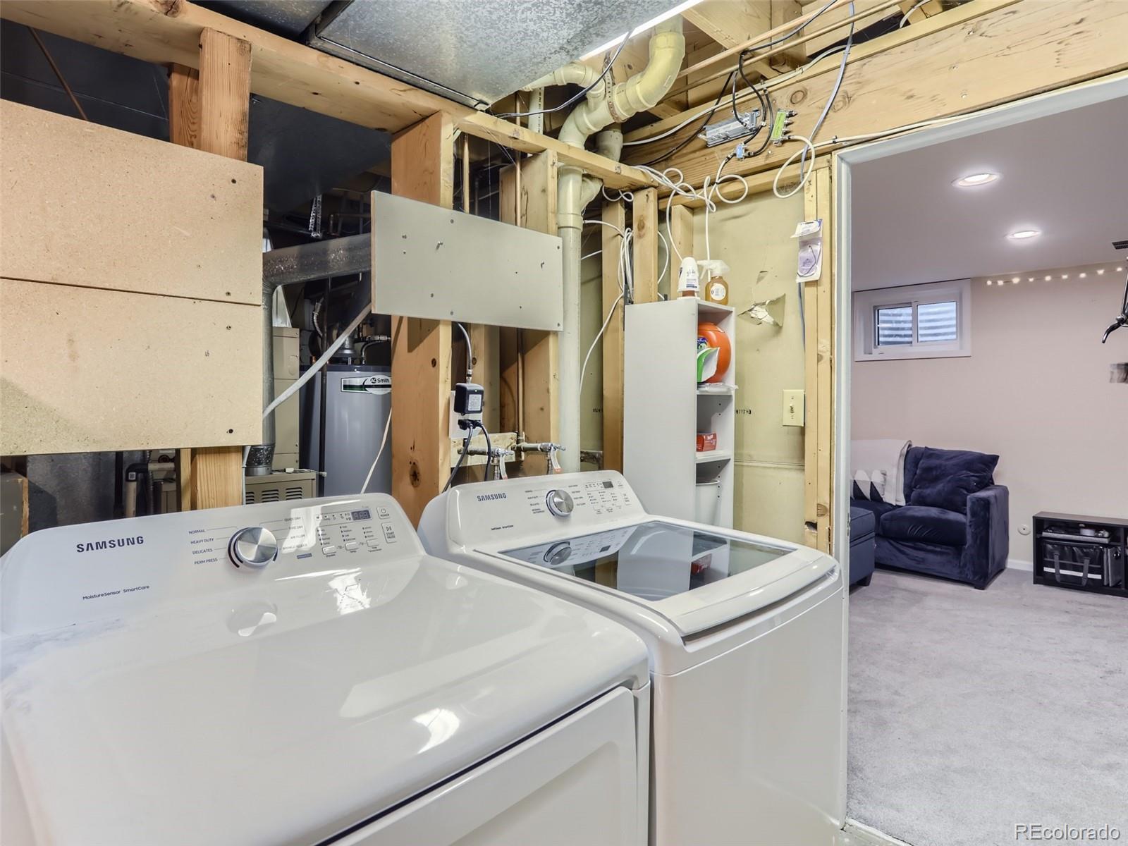 2433 E Fremont Court