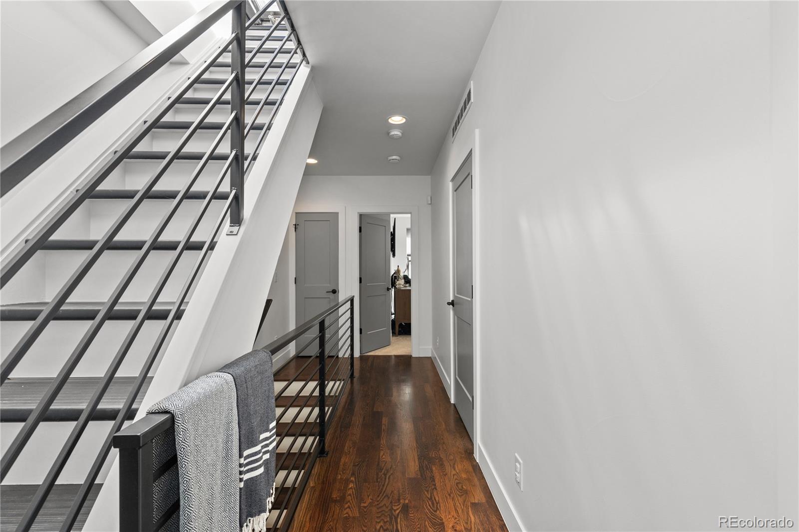 1025 25th Street